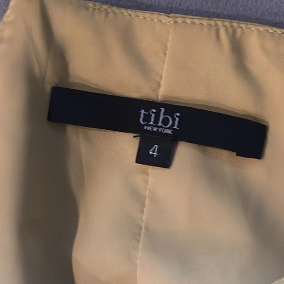 Tibi sz 4 yellow tank with ruffle 100% silk great pre owned condition thin strap - Picture 5 of 7